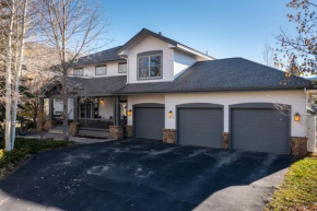 Immaculate 5BD Family Retreat